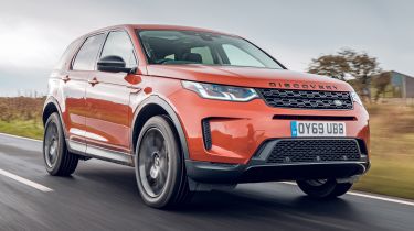 Land Rover Discovery Sport - front tracking